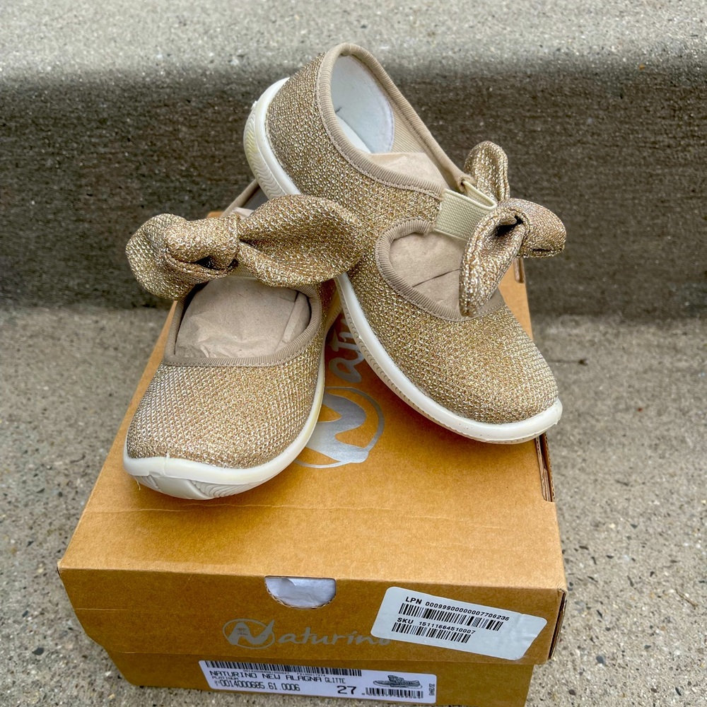 NWT Naturino Girls Shoes